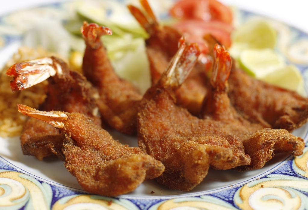 拉斯昆塔斯广场酒店 埃莫西约 外观 照片
